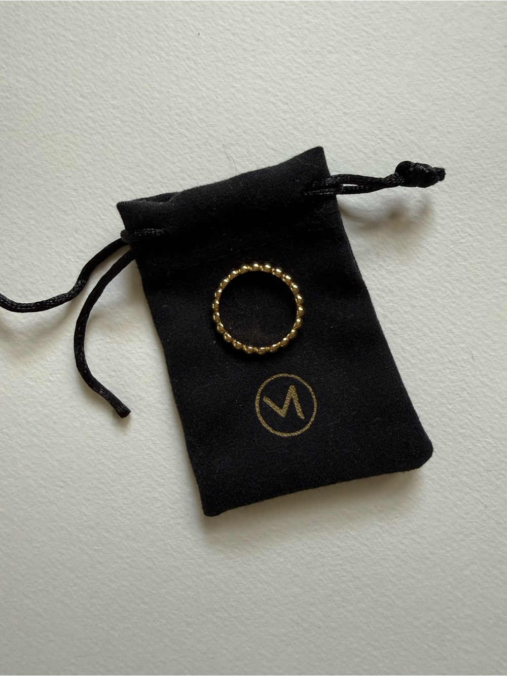 Mejuri Metallic Sphere Ring. 18k gold Vermeil. Good condition. With bag. Size 7 - Picture 3 of 4